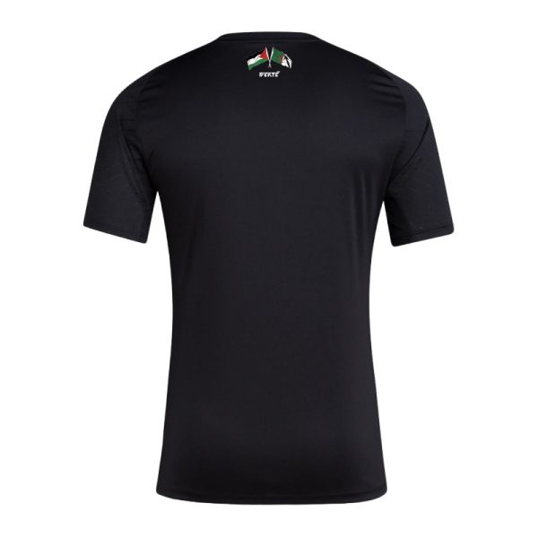 EN: le maillot de l'Algérie avec le drapeau de la Palestine mis en