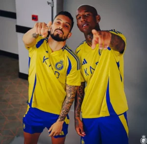 photo 1 maillot al nassr