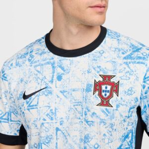 photo 3 maillot du portugal 2024