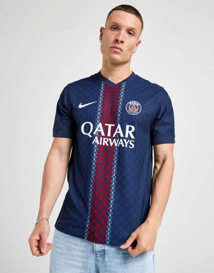 Maillot Domicile Malaisie 2012 – Nike – Taille M Adulte – Occasion
